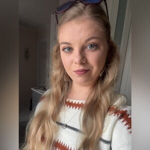 Meet your Posher, Ariel